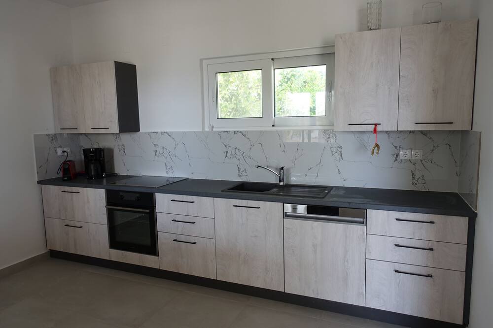 Photo of Kitchen in Troizinia