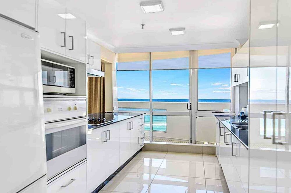 Photo of Kitchen in Surfers Paradise