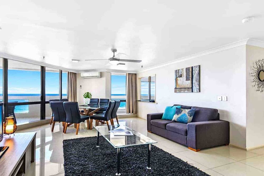 Photo of Livingroom in Surfers Paradise