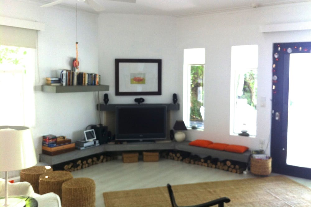Photo of Livingroom in Dirfys-Messapia
