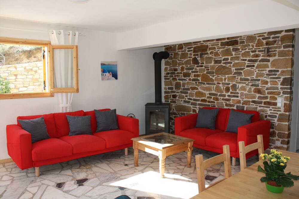 Photo of Livingroom in Sipiada