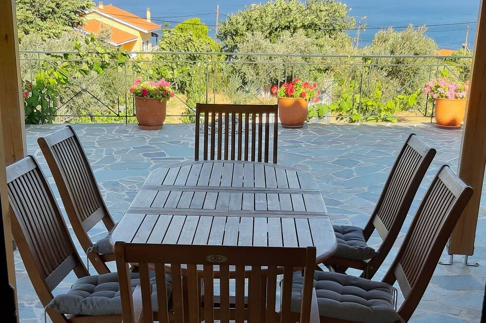 Photo of Patio Balcony in Sipiada