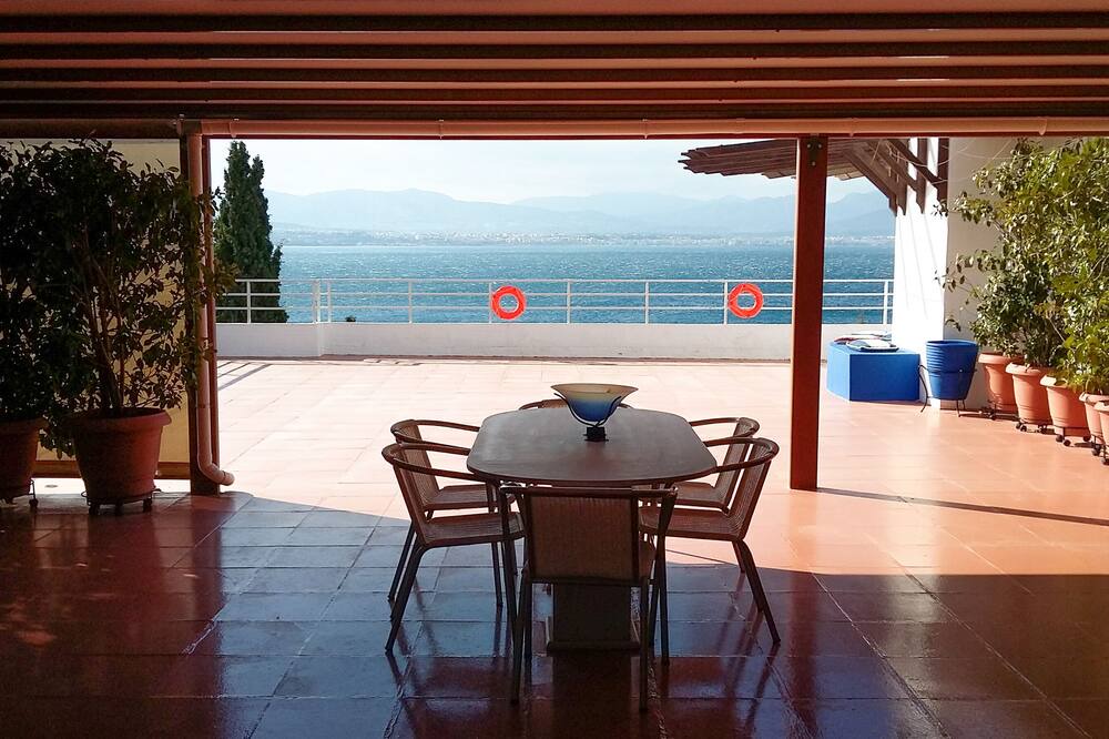 Photo of Outdoor in Loutraki-Agioi Theodoroi