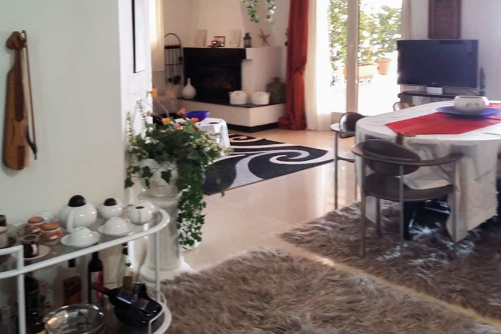 Photo of Others in Loutraki-Agioi Theodoroi