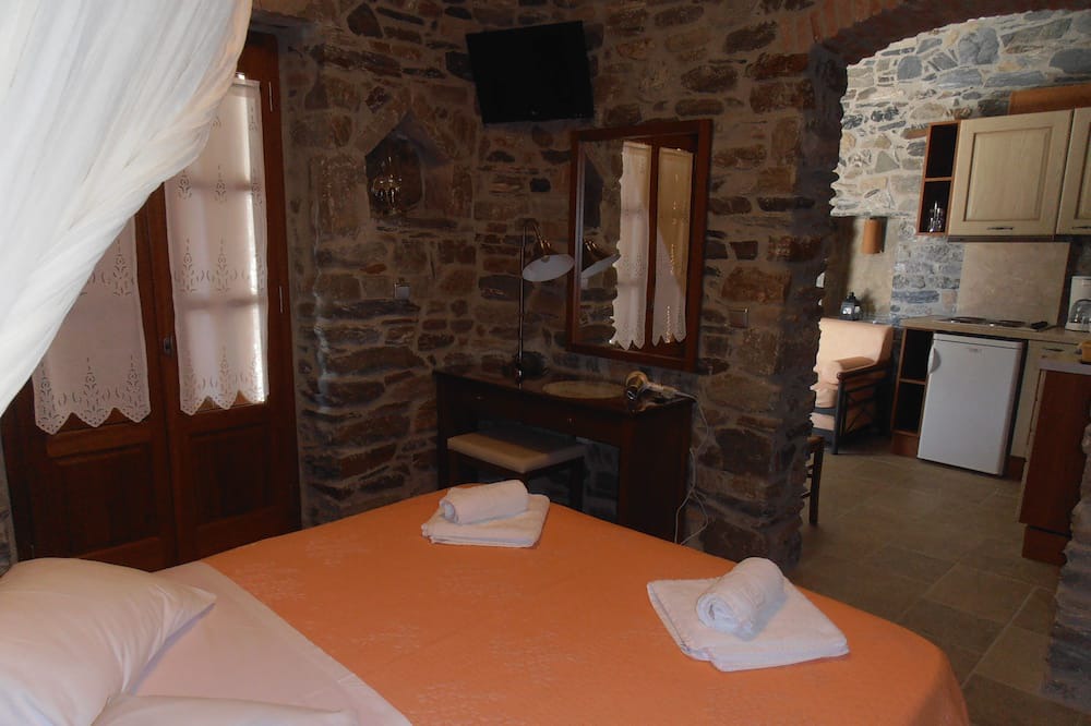 Photo of Bedroom in Agia Pelagia