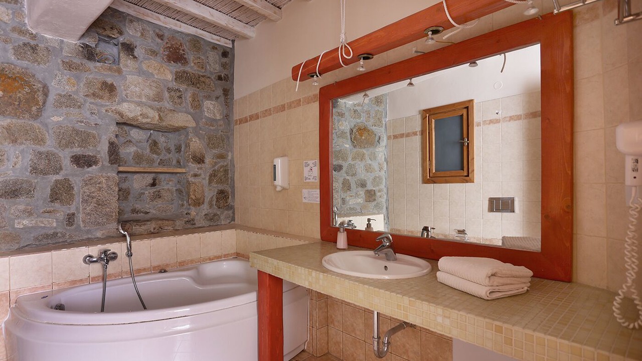 Photo of Bathroom in Panormos