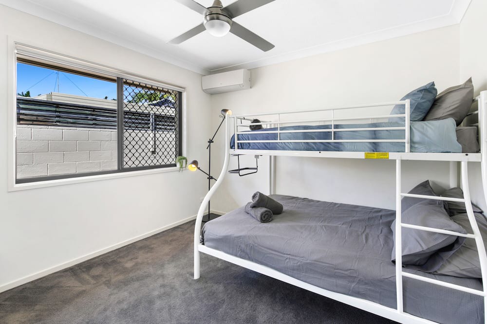 Photo of Bedroom in Broadbeach Waters