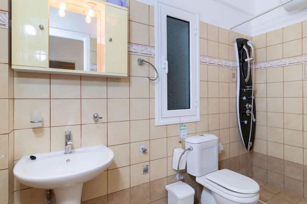 Photo of Bathroom in Pylos-Nestoras