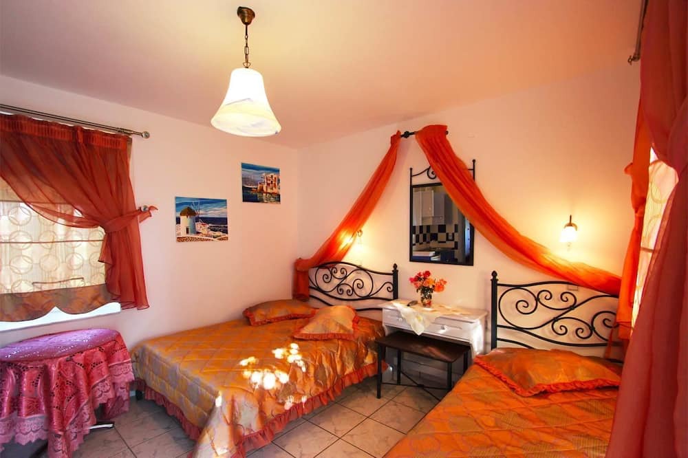 Photo of Bedroom in Glastros
