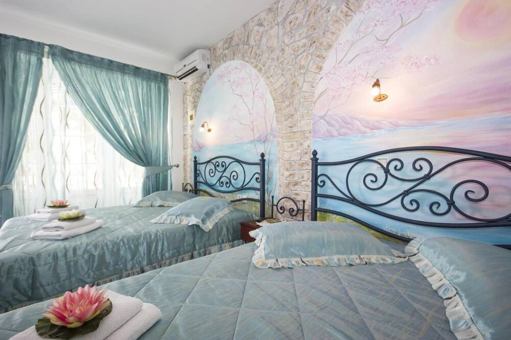 Photo of Bedroom in Glastros