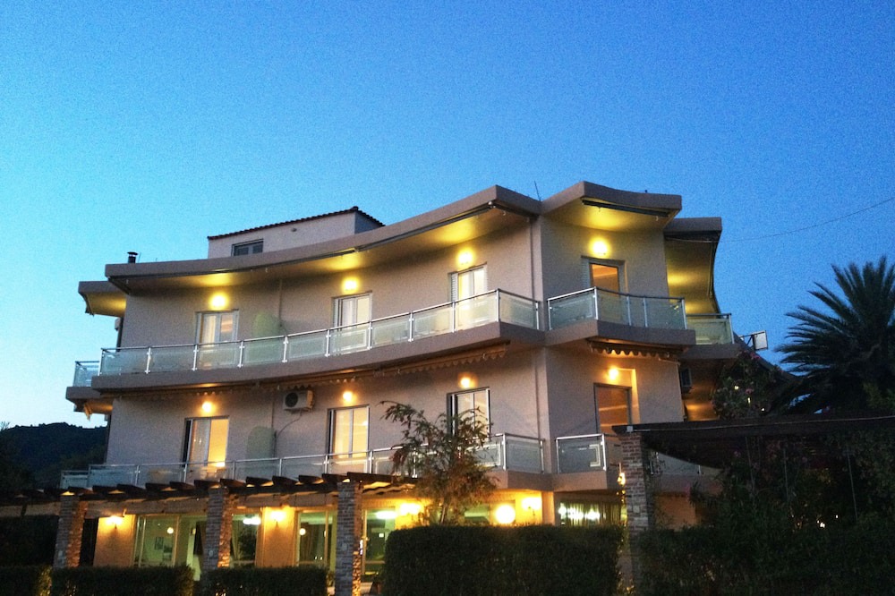 Photo of Outdoor in Rovies