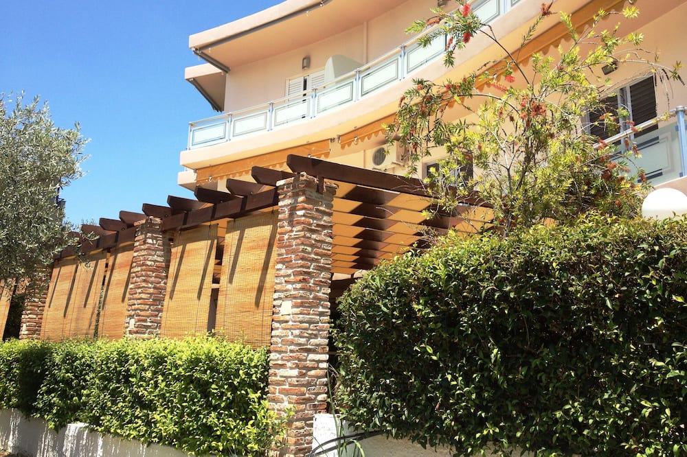 Photo of Outdoor in Rovies