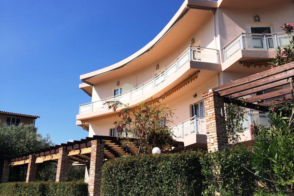 Photo of Outdoor in Rovies