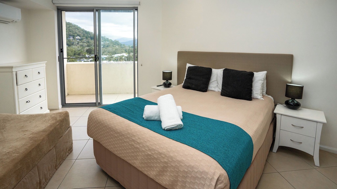 Photo of Bedroom in Trinity Beach