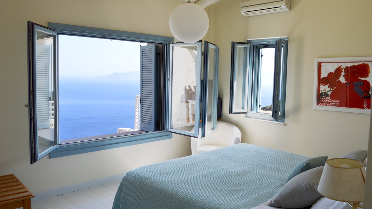 Photo of Bedroom in Evgiros