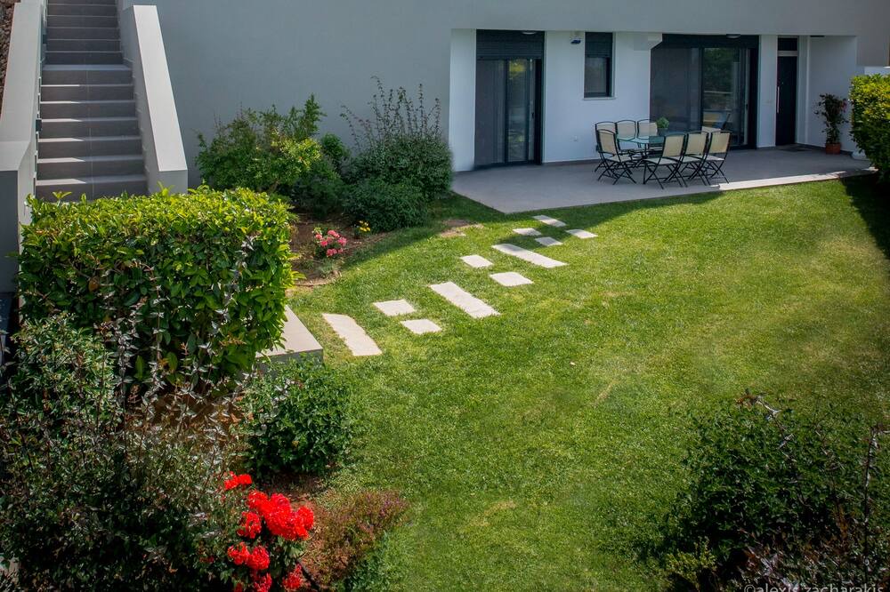 Photo of Outdoor in Melissi