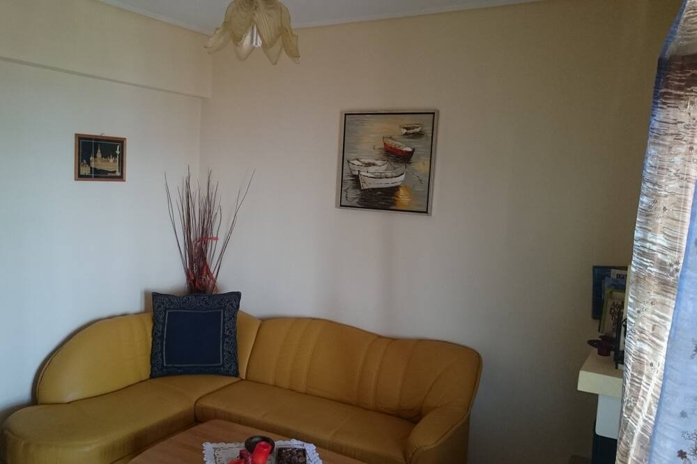 Photo of Livingroom in Pella Region