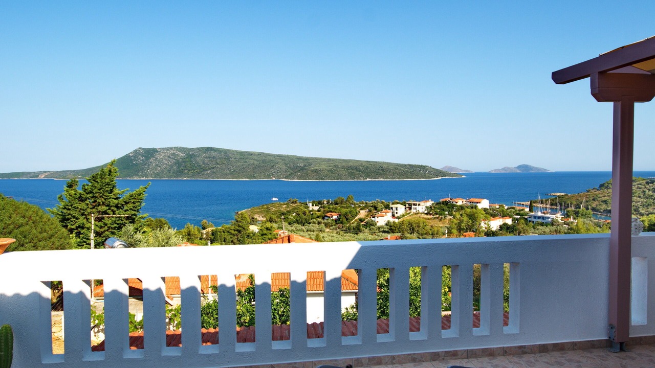 Photo of Patio Balcony in Steni Vala