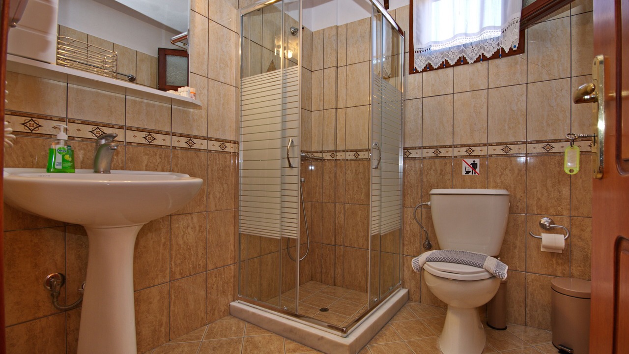 Photo of Bathroom in Steni Vala