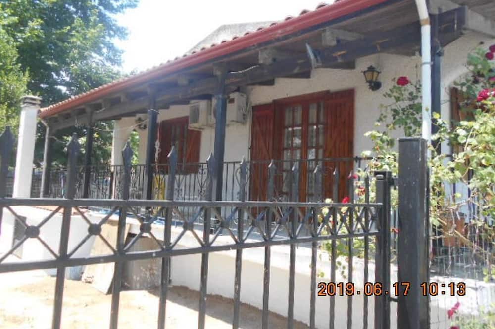 Photo of Outdoor in Aliartos