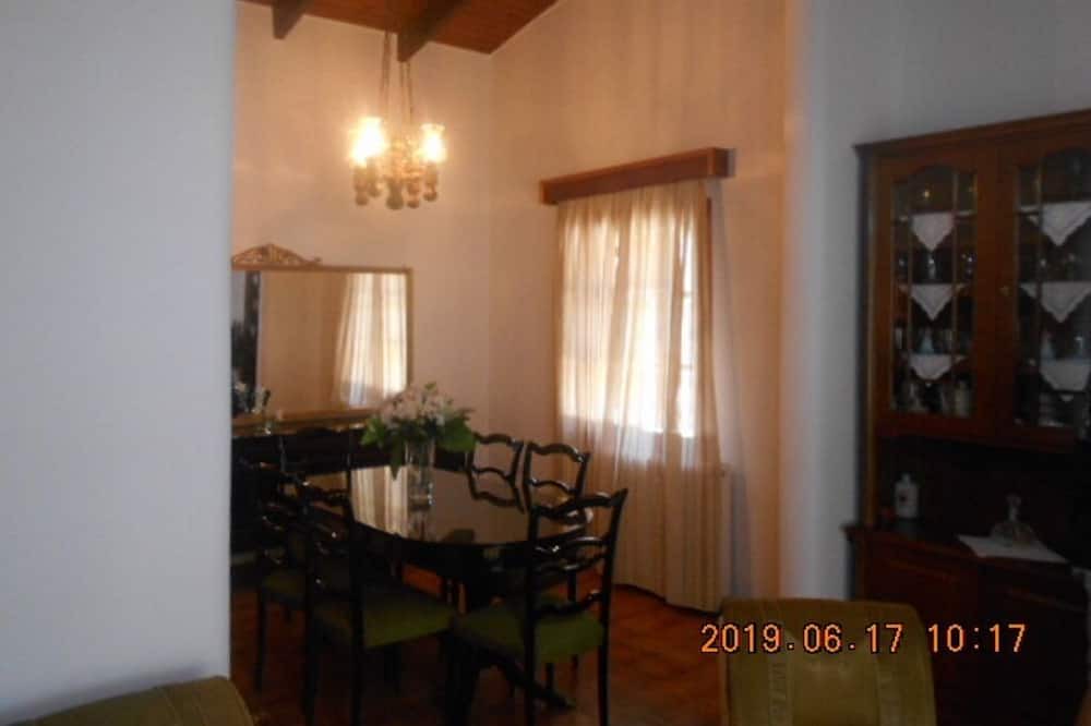 Photo of Kitchen in Aliartos