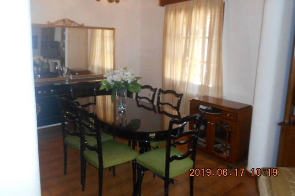 Photo of Kitchen in Aliartos