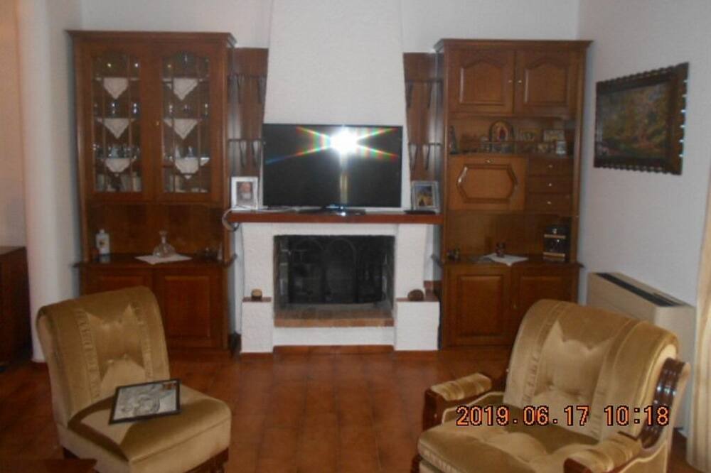 Photo of Livingroom in Aliartos