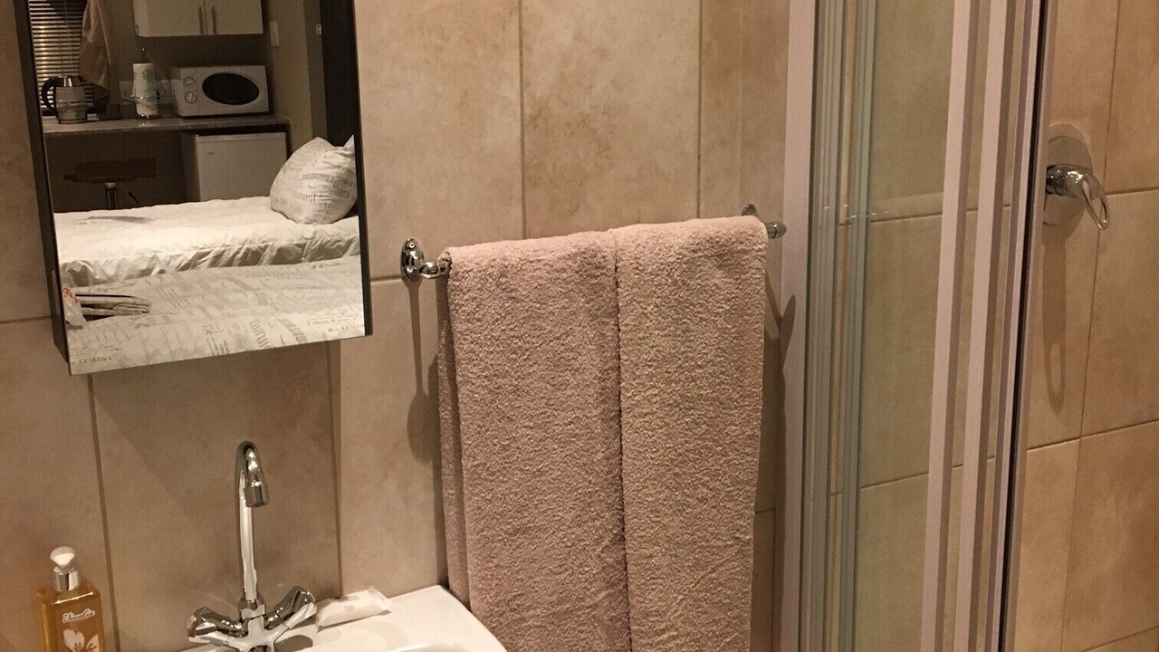 Photo of Bathroom in Greater Johannesburg Metropolitan Area