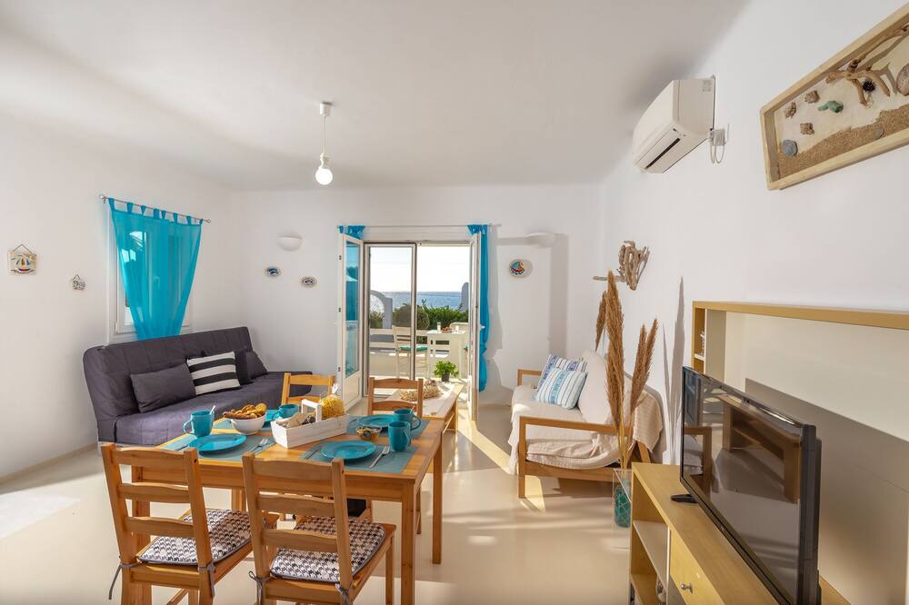 Photo of Livingroom in Karystos