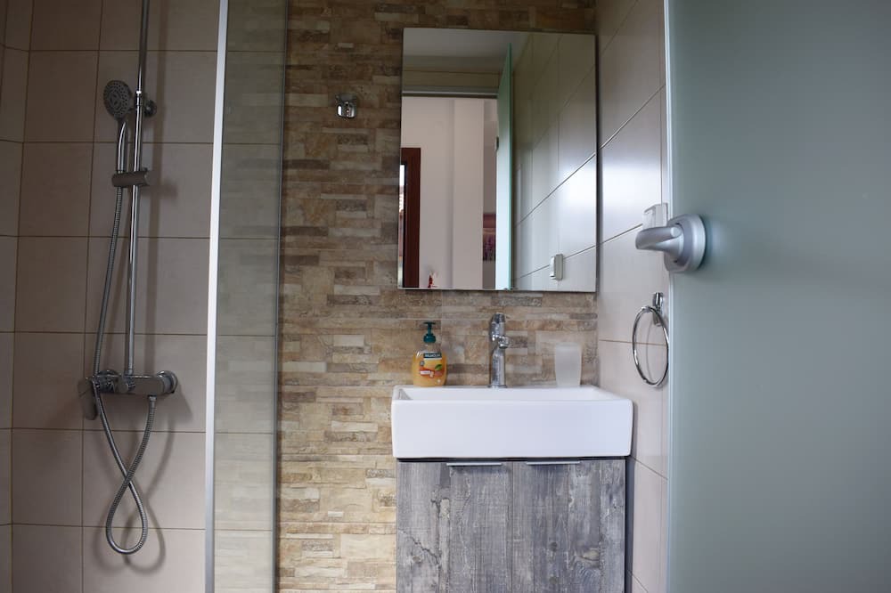 Photo of Bathroom in Georgioupolis