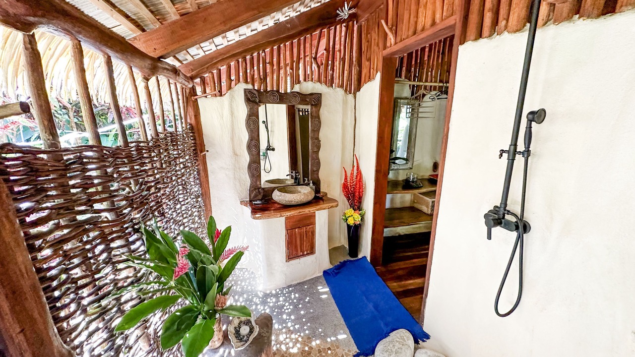 Photo of Bathroom in Cabo Matapalo