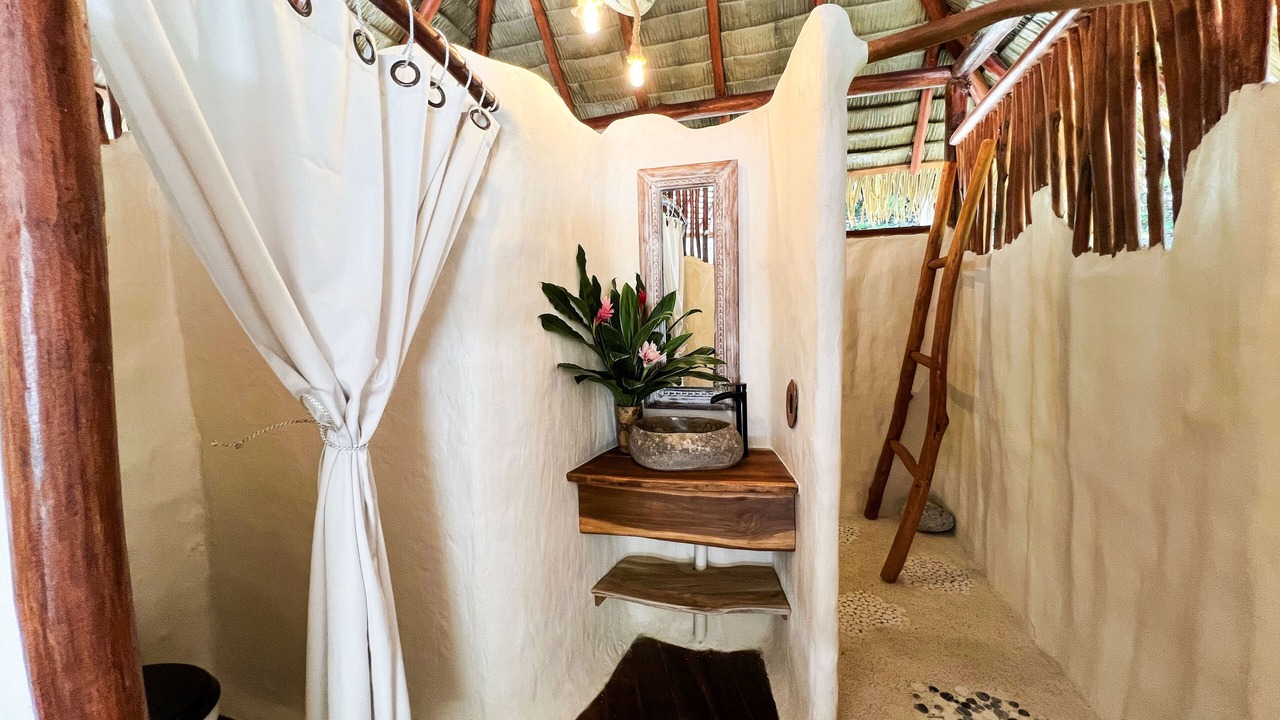 Photo of Bathroom in Cabo Matapalo