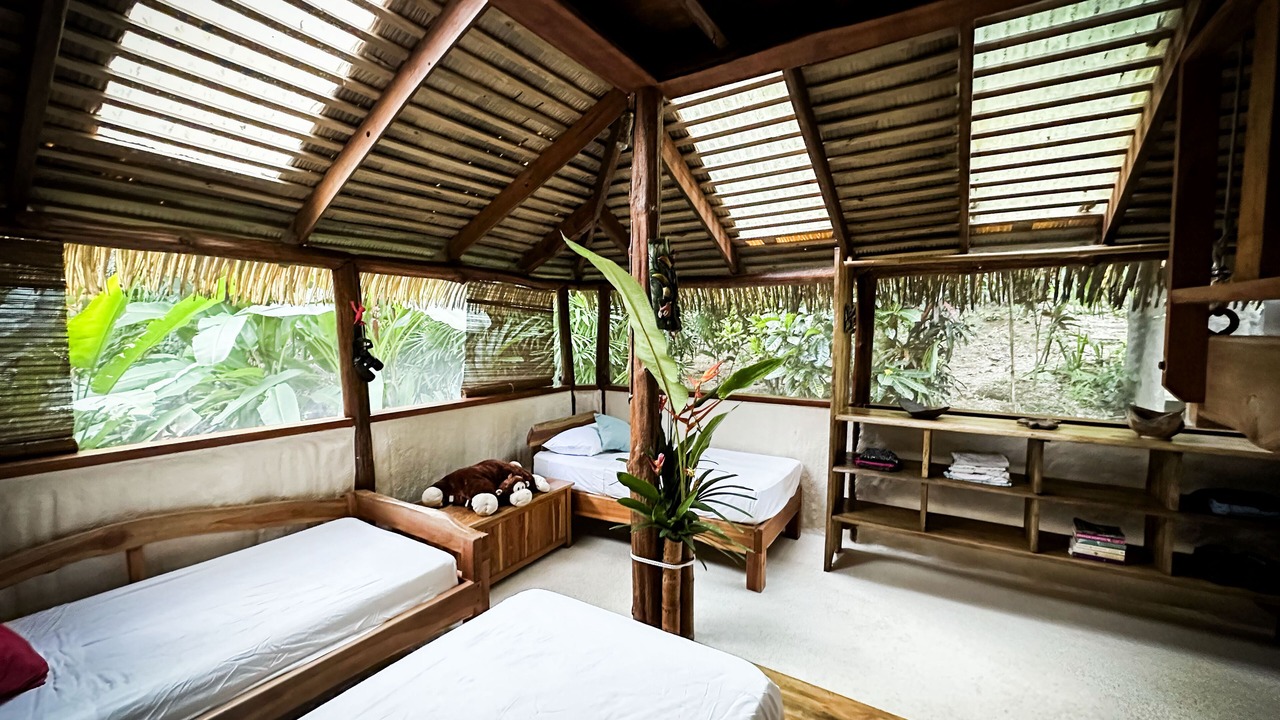 Photo of Bedroom in Cabo Matapalo