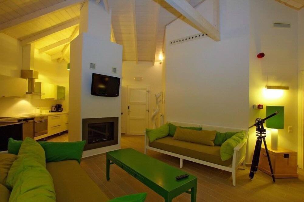 Photo of Livingroom in Parga
