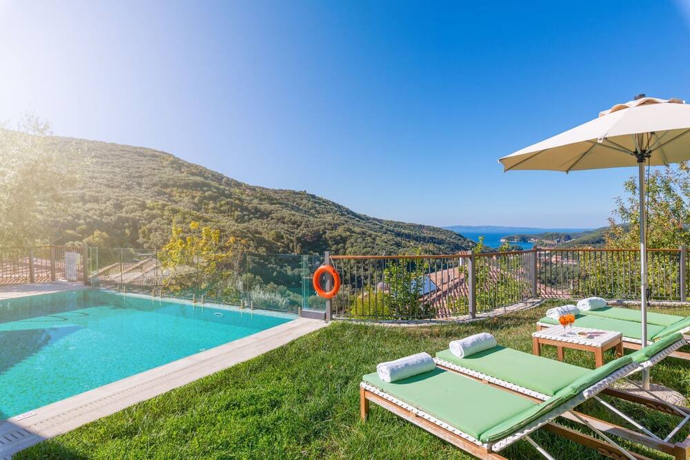 Photo of Outdoor in Parga
