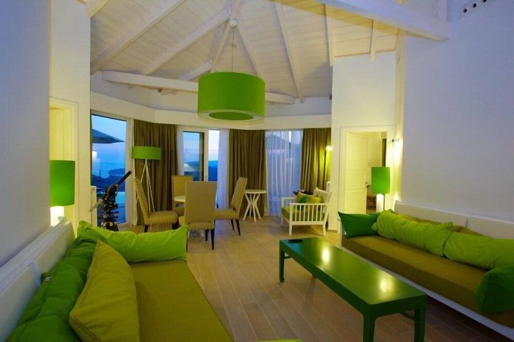 Photo of Livingroom in Parga