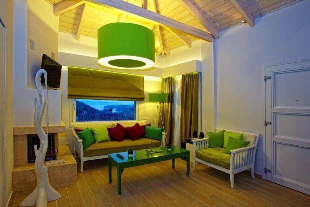 Photo of Livingroom in Parga