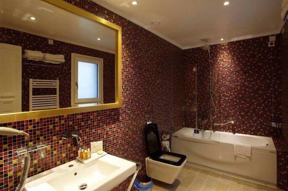 Photo of Bathroom in Parga
