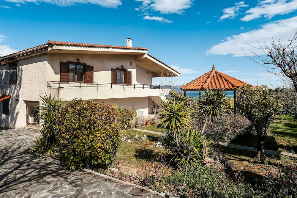 Photo of Outdoor in Tanagra