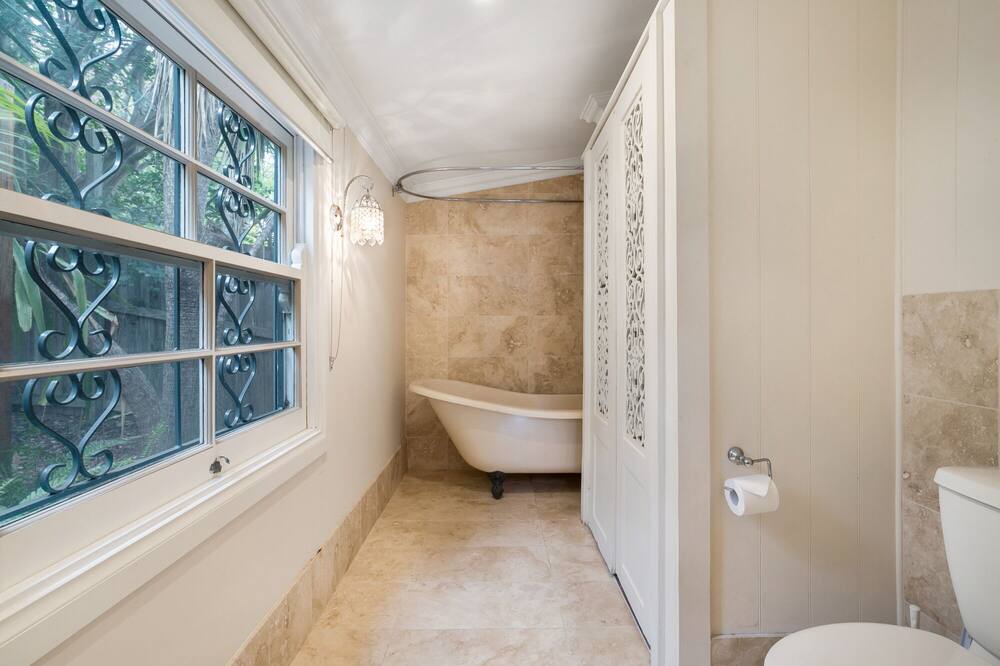 Photo of Bathroom in Paddington