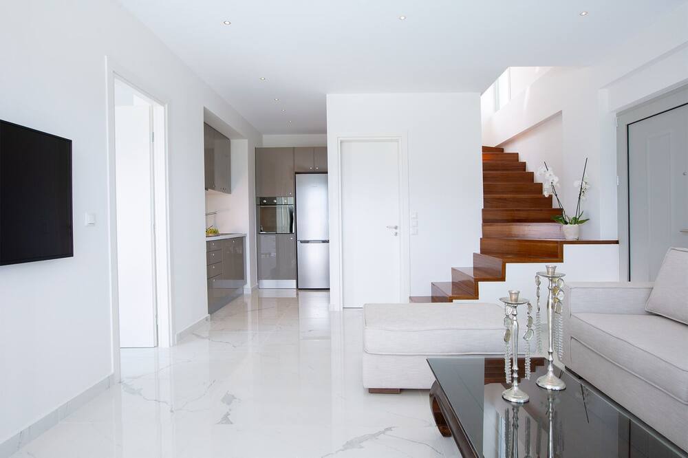 Photo of Livingroom in Pondi