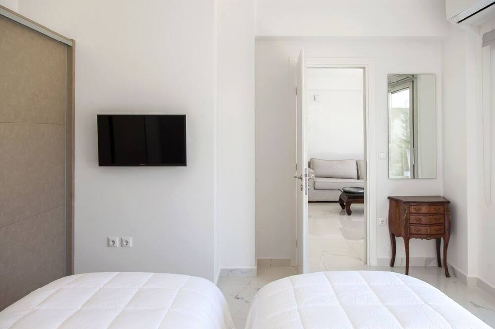 Photo of Bedroom in Pondi