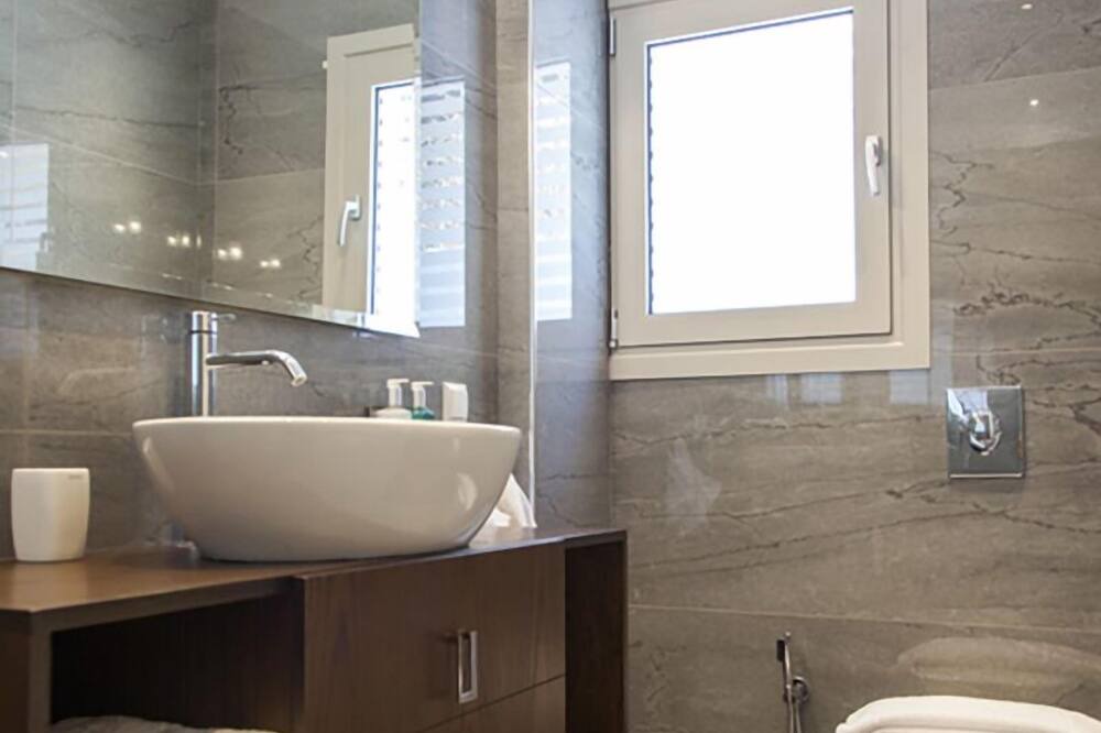 Photo of Bathroom in Pondi