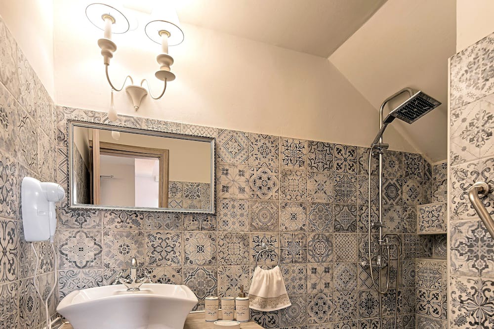 Photo of Bathroom in Lindos