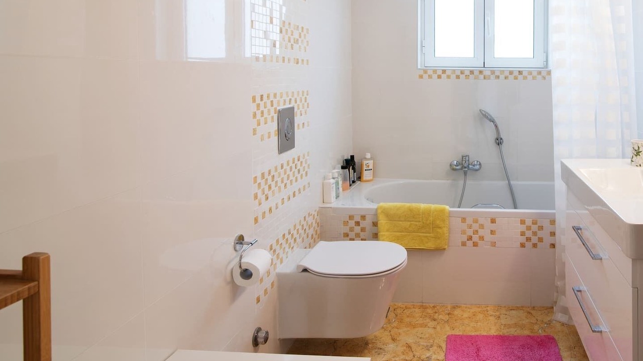 Photo of Bathroom in Varkiza