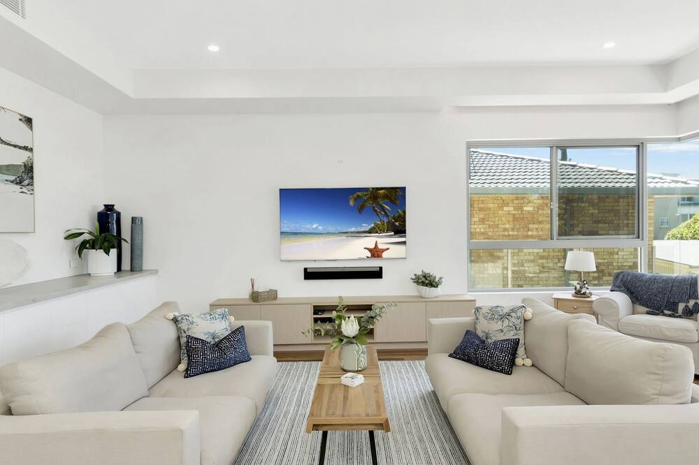 Photo of Livingroom in Currumbin