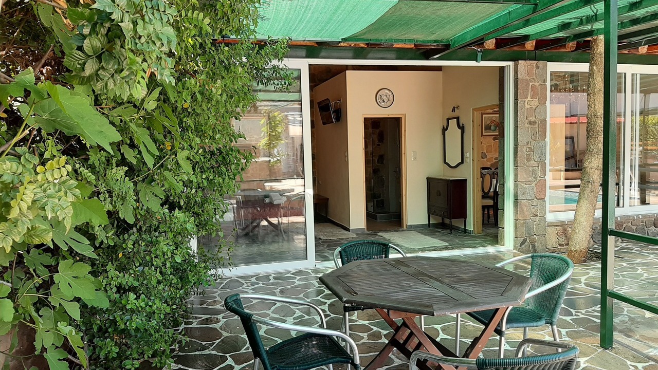 Photo of Patio Balcony in Souvala