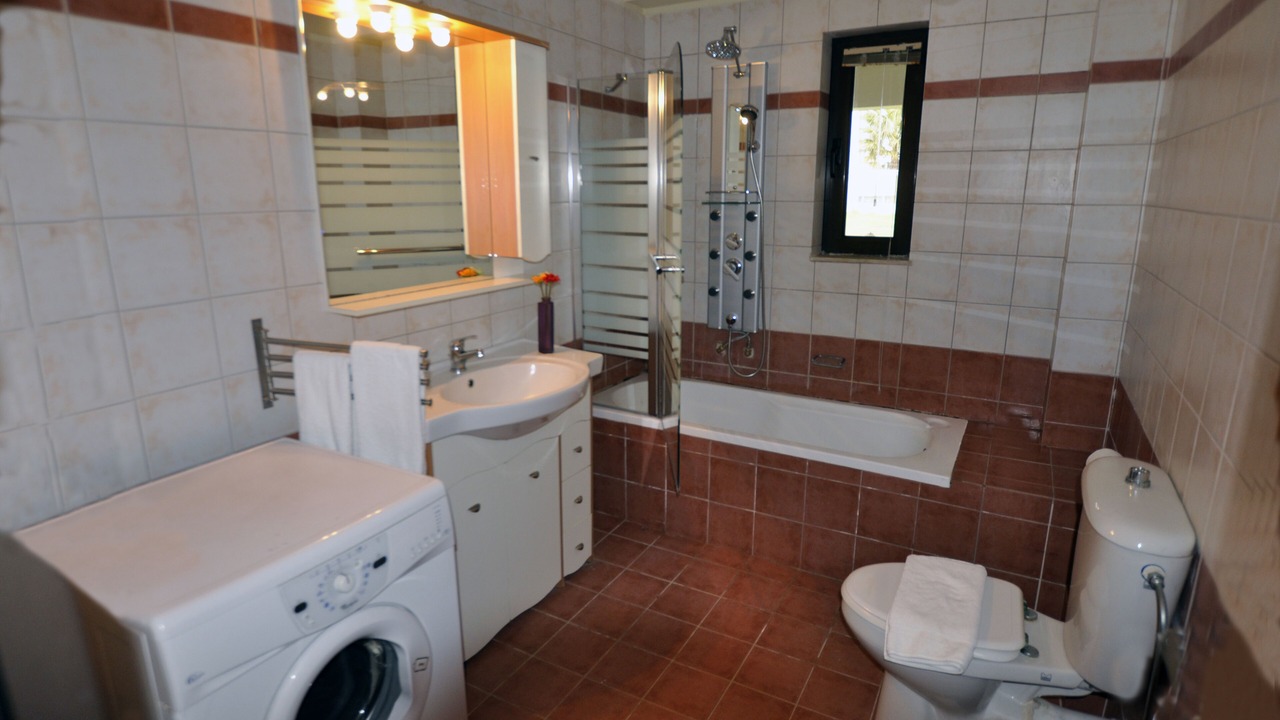 Photo of Bathroom in Zipari