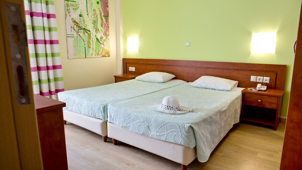 Photo of Bedroom in Sarakiniko