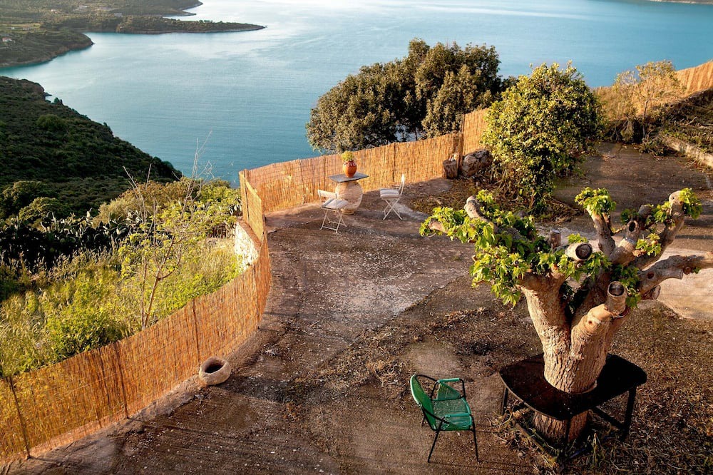 Photo of Outdoor in East Mani
